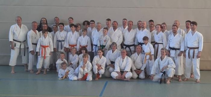 Gruppenfoto(1) Gruppenfoto(1)