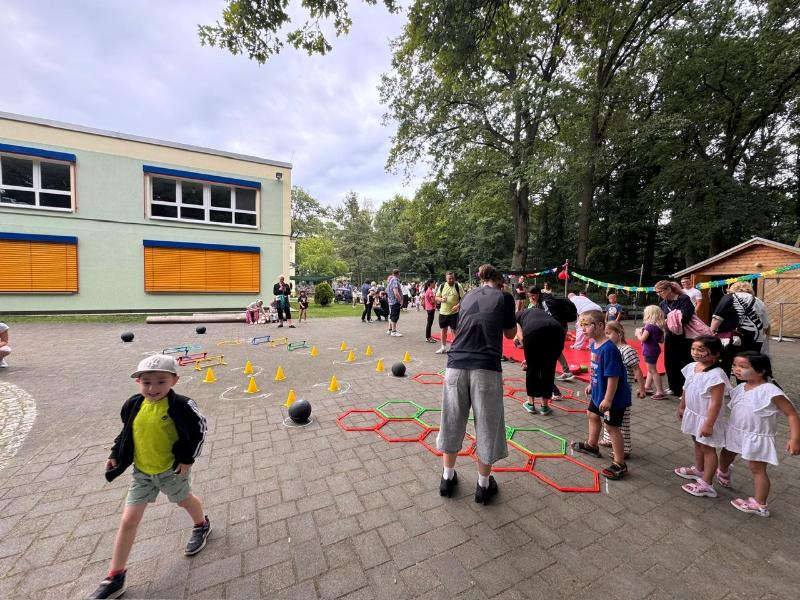 0e29c065-5e9d-4b88-8a8d-70d50096cd3a