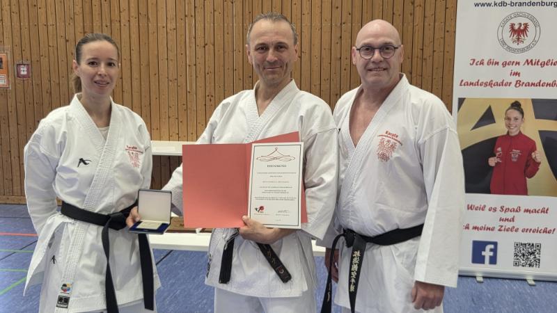 WhatsApp Bild 2025-06-22 um 09.34.04_e91b5b58 WhatsApp Bild 2025-06-22 um 09.34.04_e91b5b58